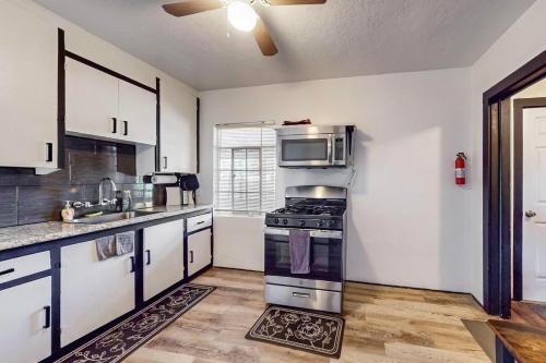 Cozy 1br Casita in Southwest w Wifi! in Albuquerque West
