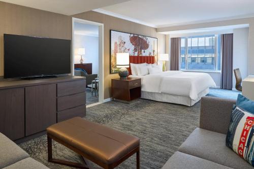 1 Bedroom Executive Suite, 1 King