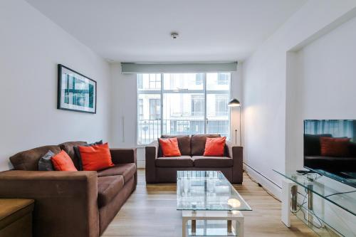 Rest & Recharge - Regents Court - image 12
