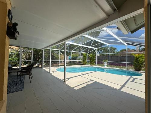 Conveniently Located Cozy Home in Ocoee