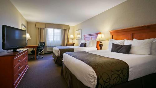 Best Western Plus Kennewick Inn - image 12