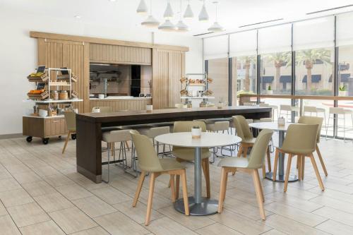 Mat og drikke, Element Las Vegas Airport in Sør for The Strip