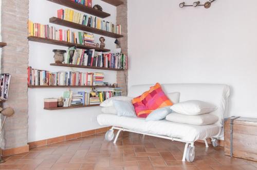 PrettyJewel Attic in Typical Village near Bologna Guglielmo Marconi Airport