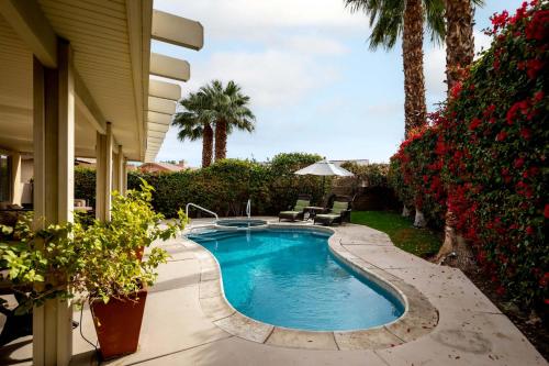 Indian Palms Oasis - Just a Walk to Festivals