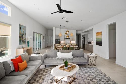 1 mi from Tennis Garden - Corn hole - Pool Access in 印第安維爾斯(CA)