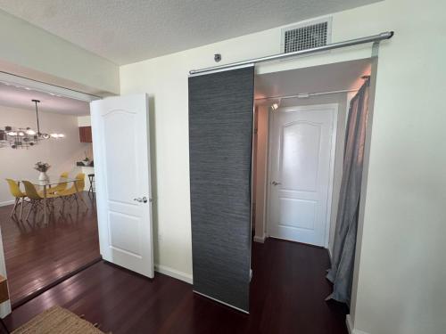 Fabulous apartment in Brickell - Tap to explore photos