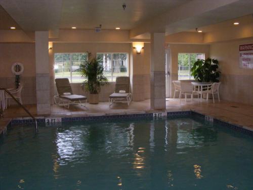 泳池, Candlewood Suites Windsor Locks By IHG in 溫莎洛克斯