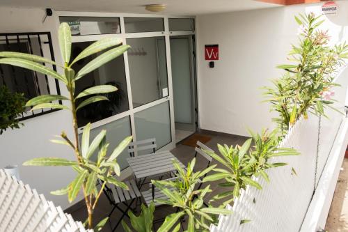 Apartamento con terraza privada, piscina y capacidad para 4 personas 3