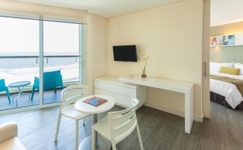 HERMOSO APTO EN PRESTIGIOSO EDIFICIO CERCA AL MAr