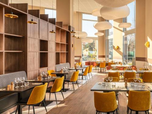 Ресторан, Mercure Acheres St Germain en Laye in Ашере