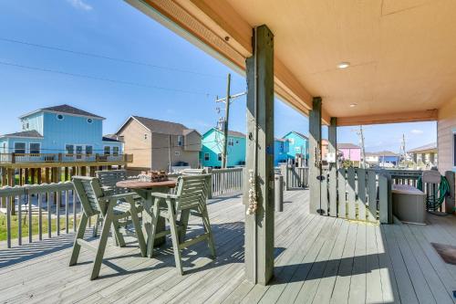 Crystal Beach Home with Ocean Views - Walk to Beach! in Crystal Beach, USA