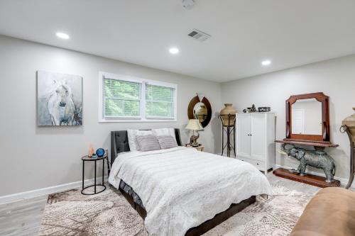 Fayetteville Vacation Rental - Near Lake McIntosh! in Fayetteville, USA