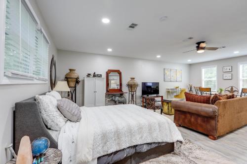 Fayetteville Vacation Rental - Near Lake McIntosh! in Fayetteville, USA