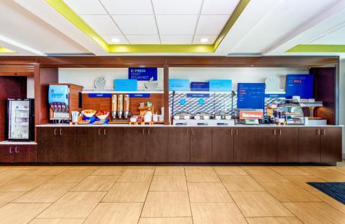 Holiday Inn Express Hotel & Suites Jacksonville-Blount Island By IHG - 식음료(F&B)