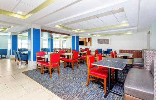 Holiday Inn Express Hotel & Suites Jacksonville-Blount Island By IHG - 레스토랑