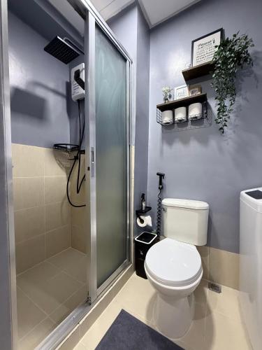 JA2 STAYCATION @TREES RESIDENCES, Manila (fotografie 9)