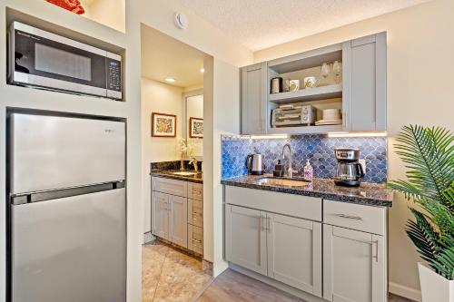 Facilities, Maui Banyan Studio, King Bed, Steps to Kam2 Beach in Kihei (HI)