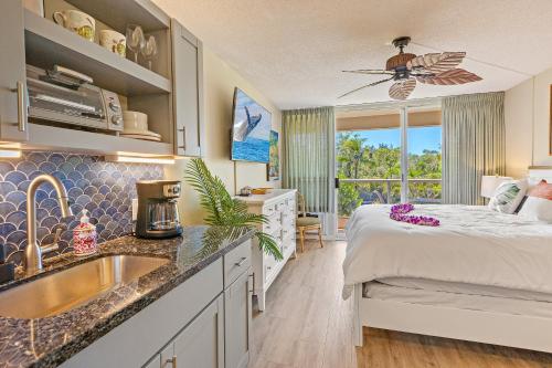 Maui Banyan Studio, King Bed, Steps to Kam2 Beach in Kihei (HI)