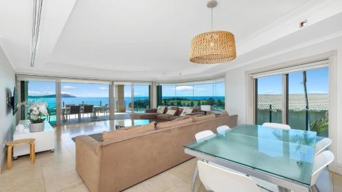 Unit 7 - 3 Bedroom Premier Ocean View, Terrigal (photo 2)