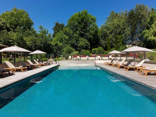 Apartment for 2 people with pool view - Location saisonnière - Ferney-Voltaire