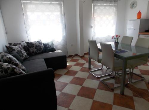 Apartments Lalić - image 8