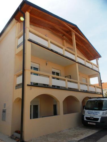 Apartments Lalić - image 7