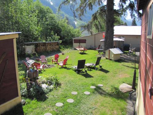 tuin, Guesthouse Austria in Stewart (BC)