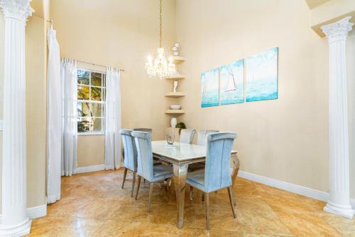 Ételek és italok, Paradise in Time in Port Saint Lucie