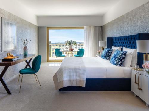 Suite, presidential, hydromassage bathtub, terrace