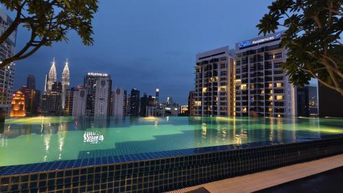 Eshue Designer Suites Majestic Residence - image 14