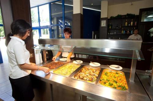 hotel palace inn palace compound near care and cure nursing home agartala india in 799001 auberge d