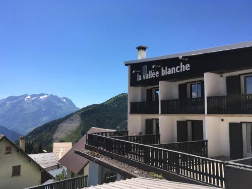 La Vallée Blanche Bikehotel Hotel de charme Huez