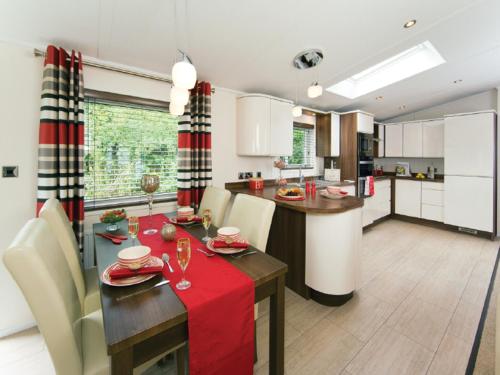 kuhinja, Deeside Holiday Park in Peterculter