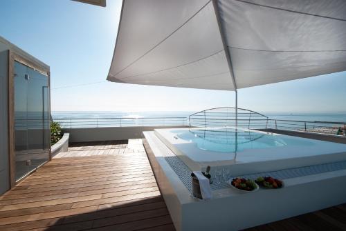 Camera doppia, attico, 2 camere da letto, vista sul mare