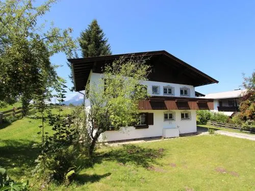 Chalet in St Johann near Ski Slopes in Alpendorf, Österreich
