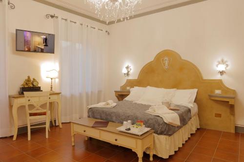 Palazzo Mari suite & rooms b&b