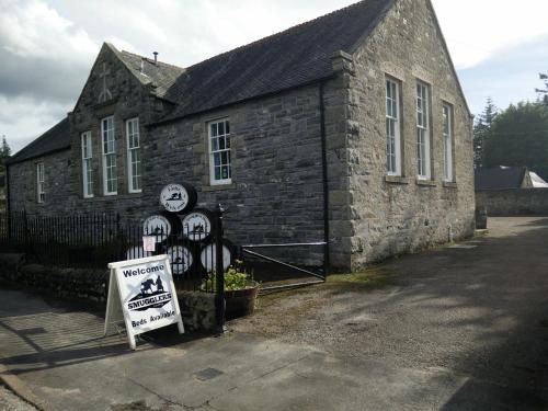 The Smugglers Hostel - Accommodation - Tomintoul