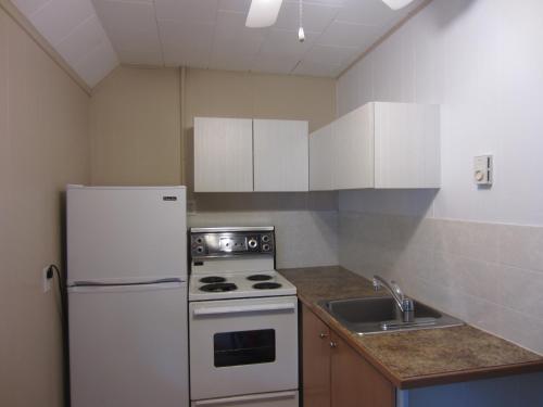 2 double beds, 1 twin bed