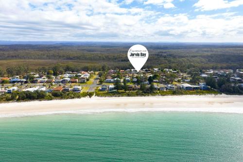 Blakeys Bungalow by Experience Jervis bay - image 2