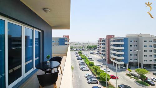 A szálláshely kívülről, Al Reef Downtown 3BR Serene View Escape in Abu Dhabi Nemzetközi Repülőtér