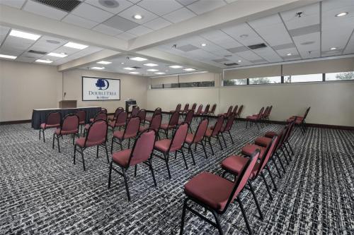 DoubleTree by Hilton Manhattan - 회의실/연회장