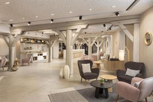 Пъб/Фоайе, Hilton Garden Inn Paris La Villette in 19th - Buttes-Chaumont