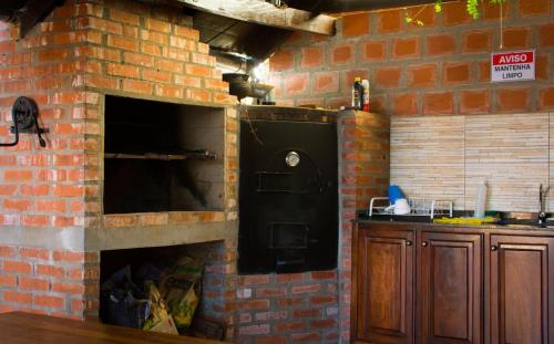Two-Bedroom Bungalow image 10