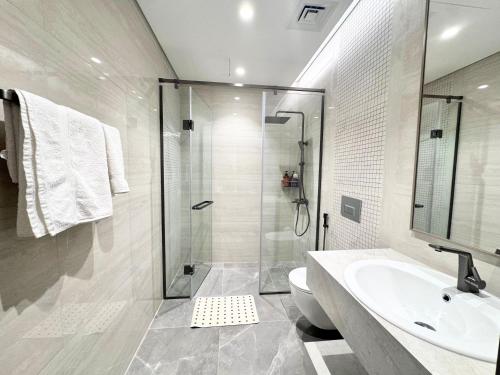 Luxerious 1 BHK Nobles Tower 5 min drive to dubai mall, Dubai (Foto 10)