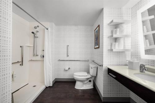 Hampton Inn Lexington Medical Center KY - image 2
