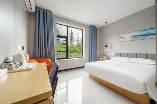 栖云居酒店 上海浦东机场店Shanghai Qiyunju Hotel - 24-hour free airport pick-up and drop-off Airport, 24-hour professional butler service, spacious room layout with great sense of space, relaxing spa massage service, Shanghai (photo 4)