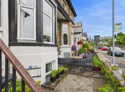 Invergarry Room Only Guest House For Adults