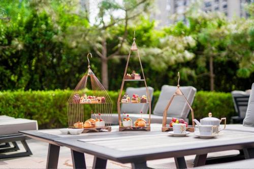 مطعم, أرتيزين هابيتات دونجزهمين بكين (Artyzen Habitat Dongzhimen Beijing) in شارع سانليتون بار وساحة السفارة