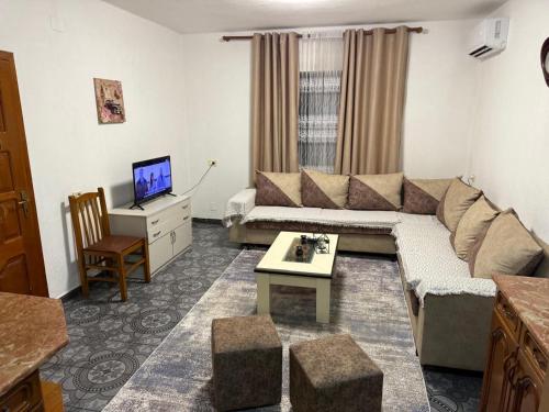 Noemi's Home in เมเซซ-ฟูเช