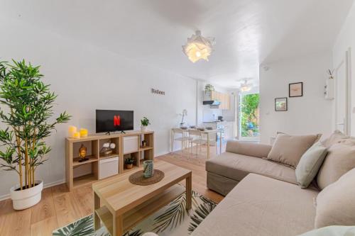 Le Cocon II - Private garden terrace - Parking in Saint-Eloi